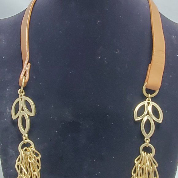 BKE imitation leather camel brown necklace with 8 gold strand links - Picture 3 of 7